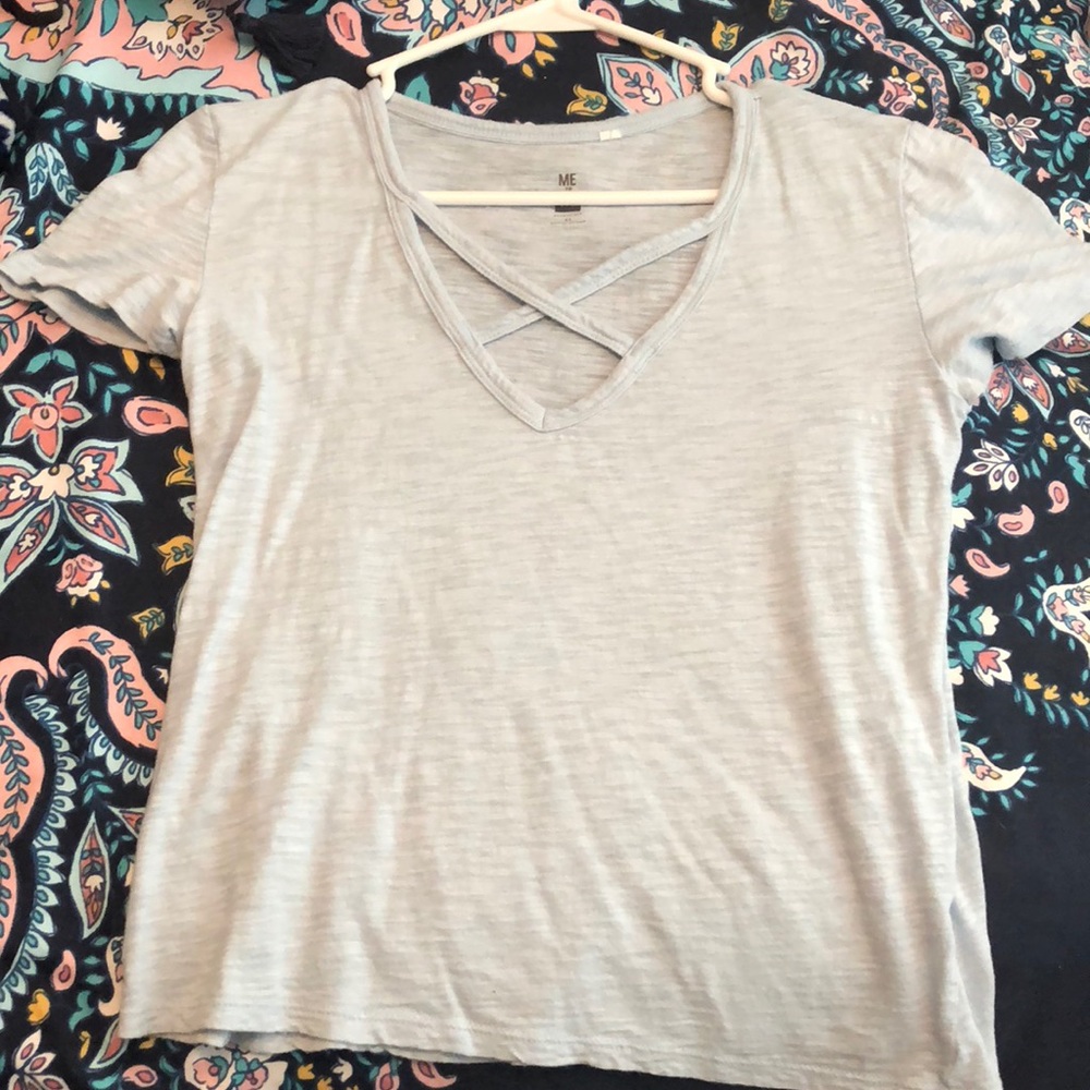 Light blue cross cross T-shirt